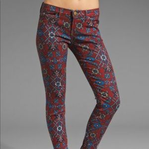3 FOR $18 SALE Current Elliot Crimson Tapestry Ankle Skinny Jean 27